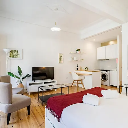 Guestready - Lovely&cozy In Alcântara * Lisboa