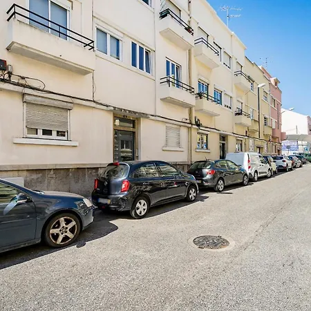 Guestready - Lovely&cozy In Alcântara * Lisboa